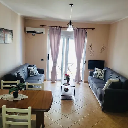 X4 Lungomare * Vlorë