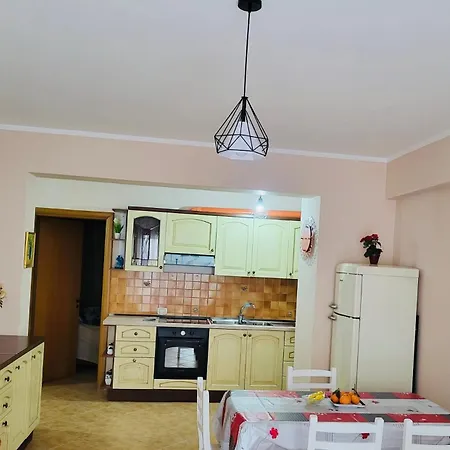 X4 Lungomare Apartament *